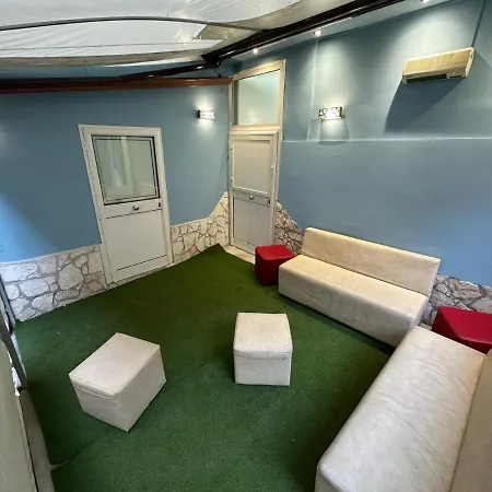 Foria Apartment *