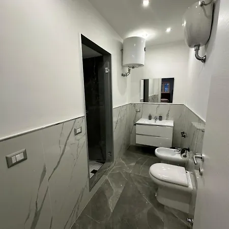 Foria شقة نابولي